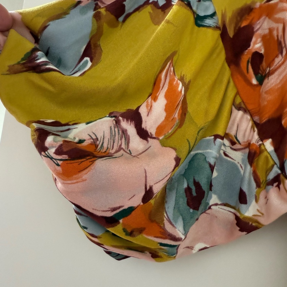 Vintage St. John SoCa Yellow Silk Floral Print Top - Mustard - Picture 5 of 9